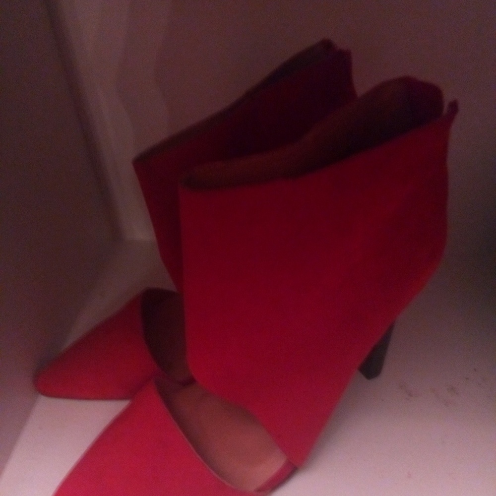 Reb shoes - Picture 2 of 4